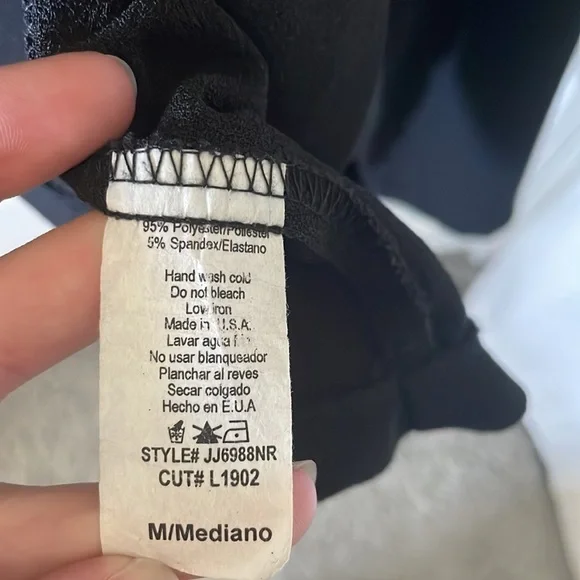 No Rest For Bridget Women’s Black Blazer Top - Picture 3 of 4